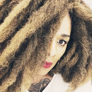 Meet your Posher, Tonia